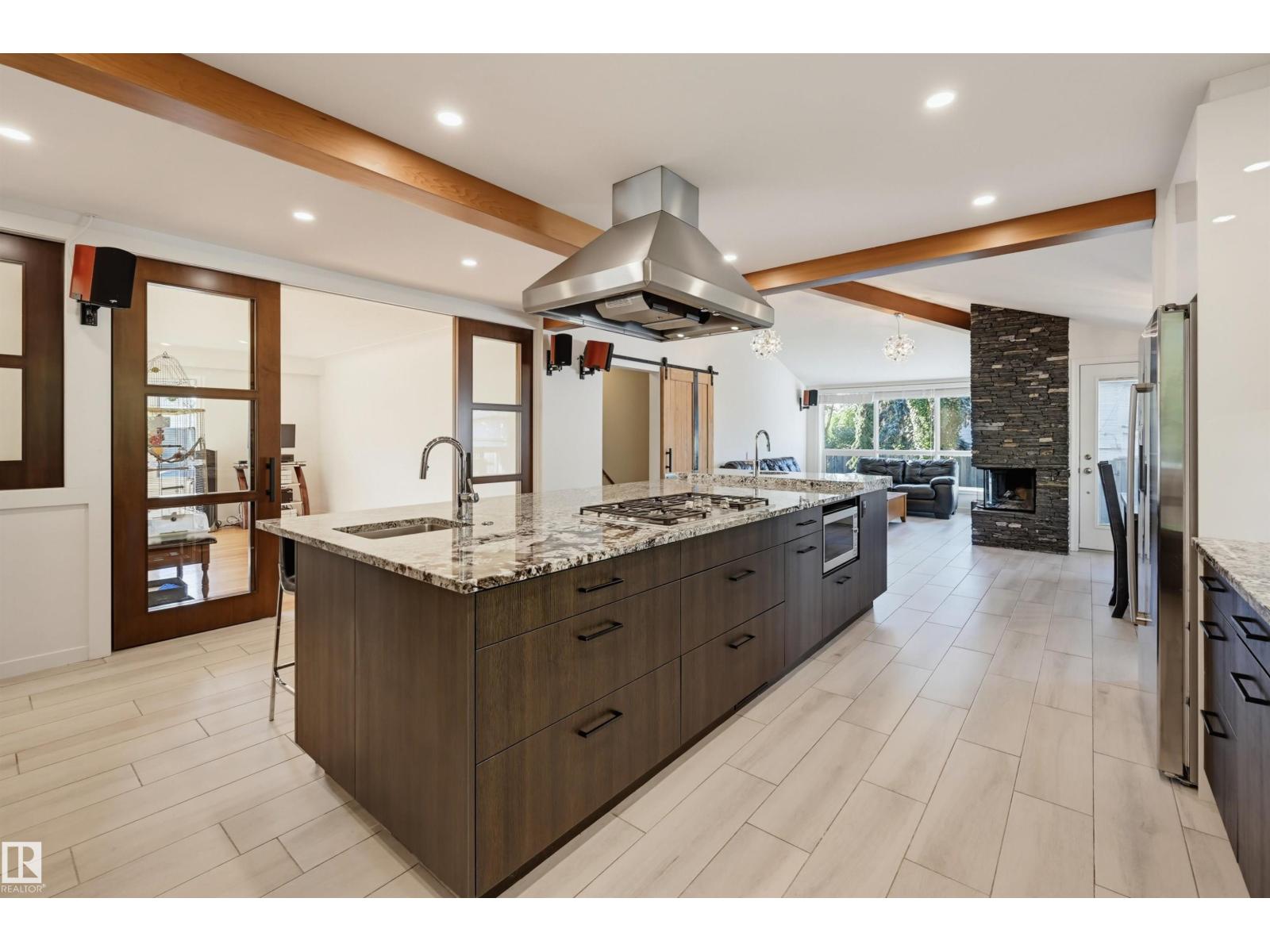 9728 141 ST NW - 23