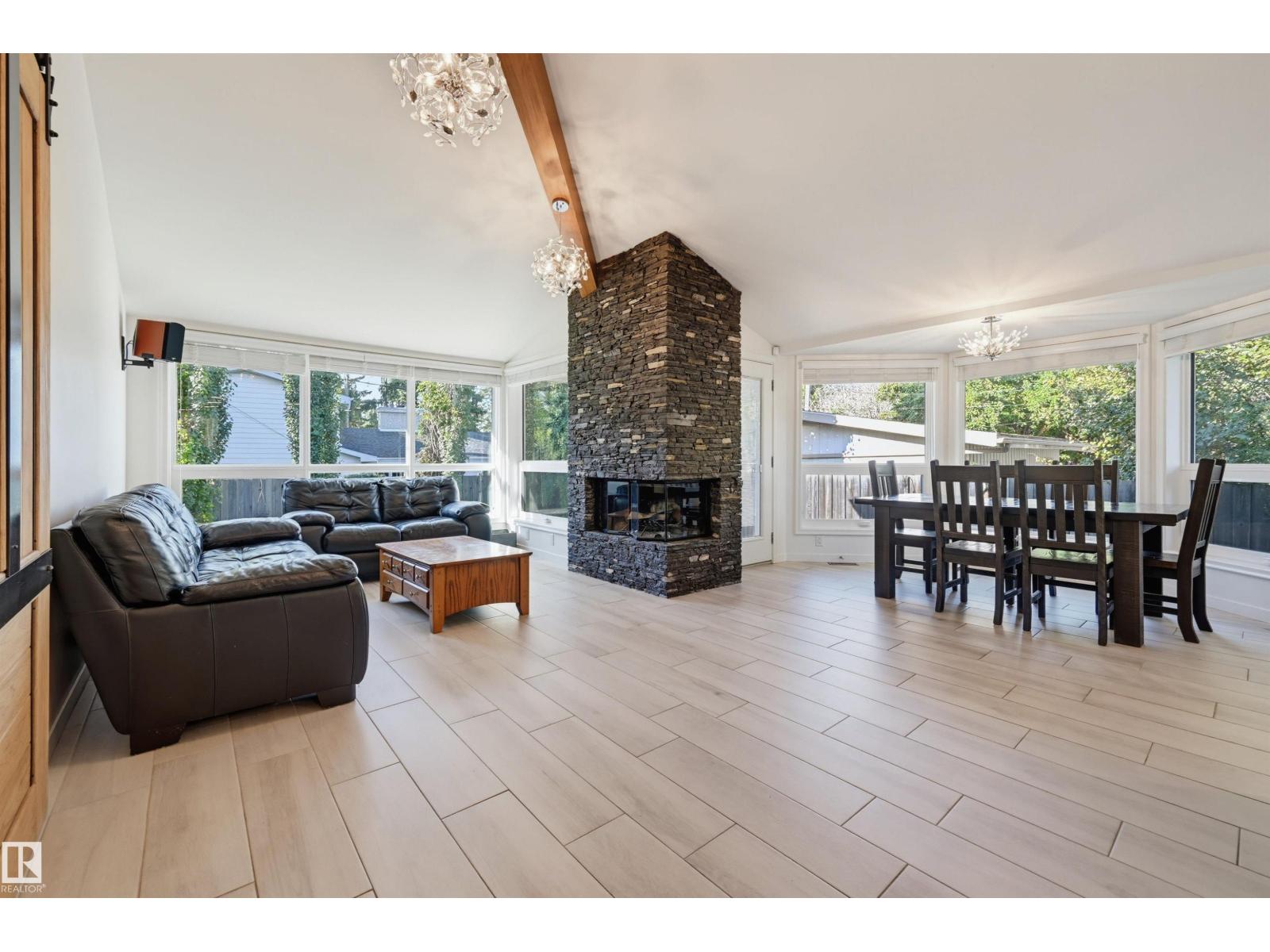 9728 141 ST NW - 25
