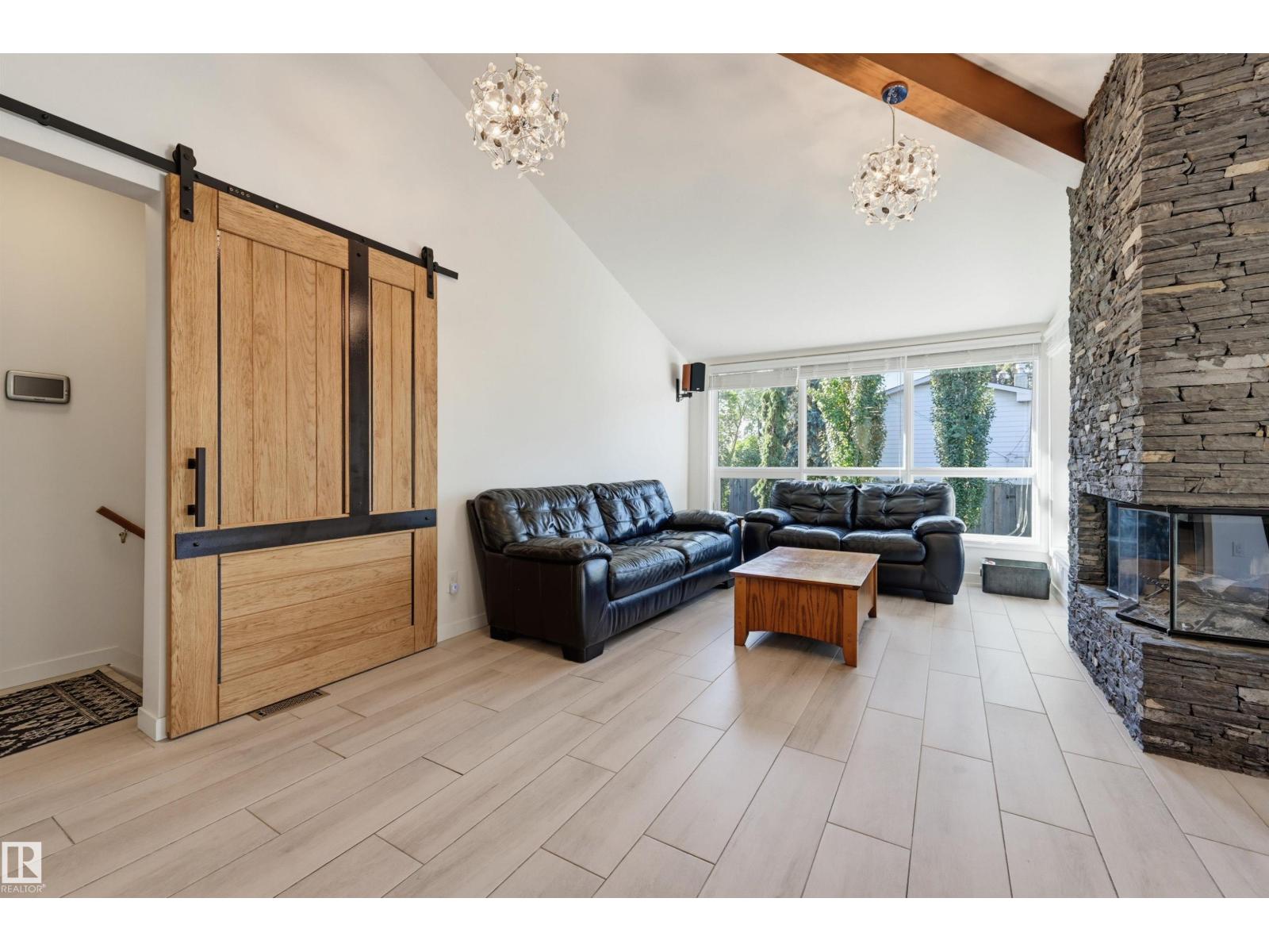 9728 141 ST NW - 26