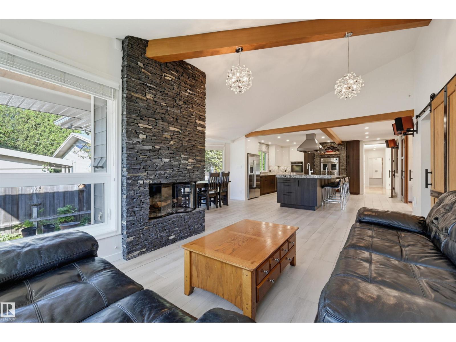 9728 141 ST NW - 27