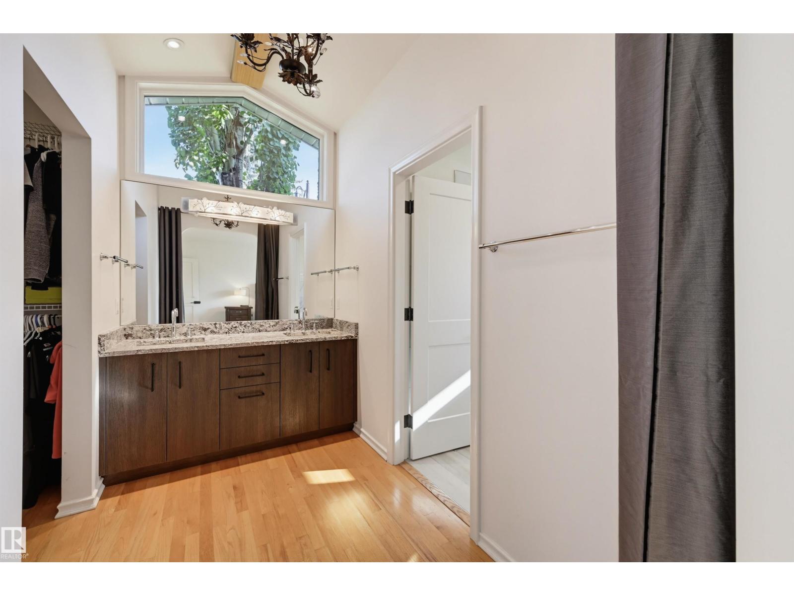 9728 141 ST NW - 40