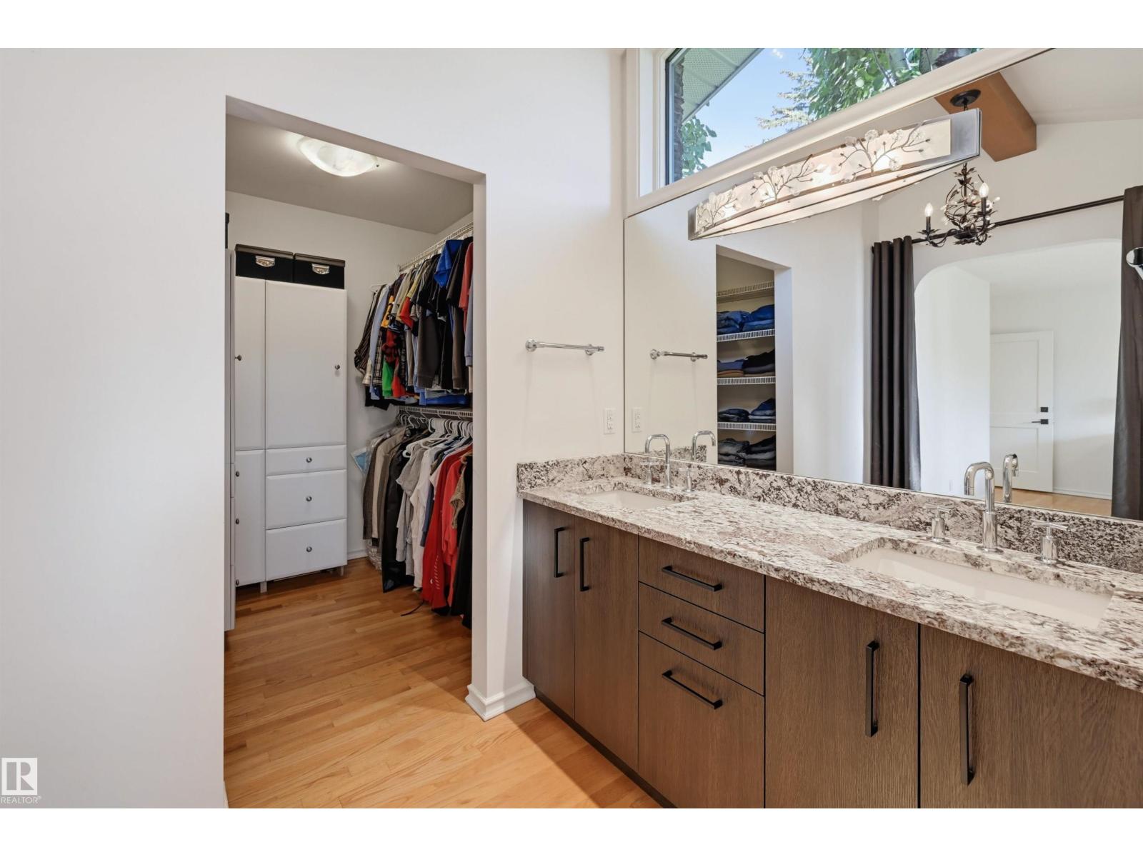 9728 141 ST NW - 41