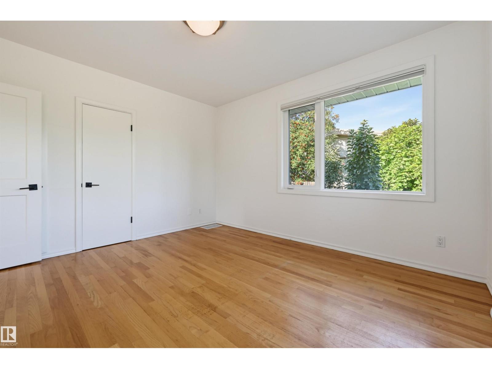 9728 141 ST NW - 48