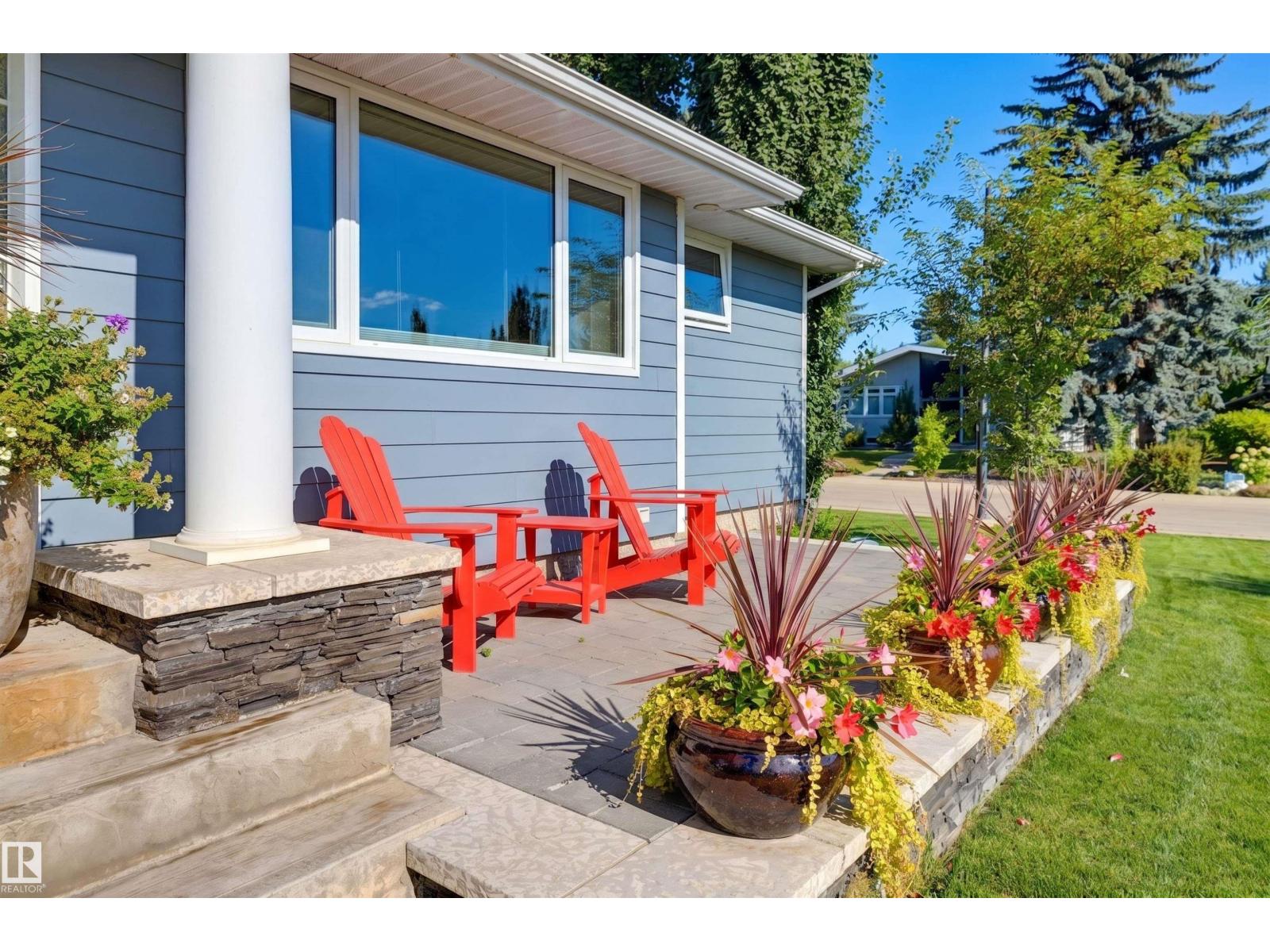 9728 141 ST NW - 6