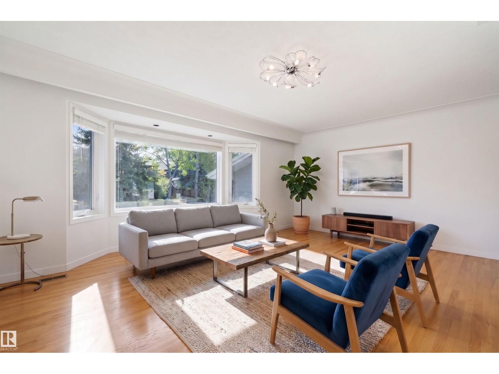 9728 141 ST NW - 7