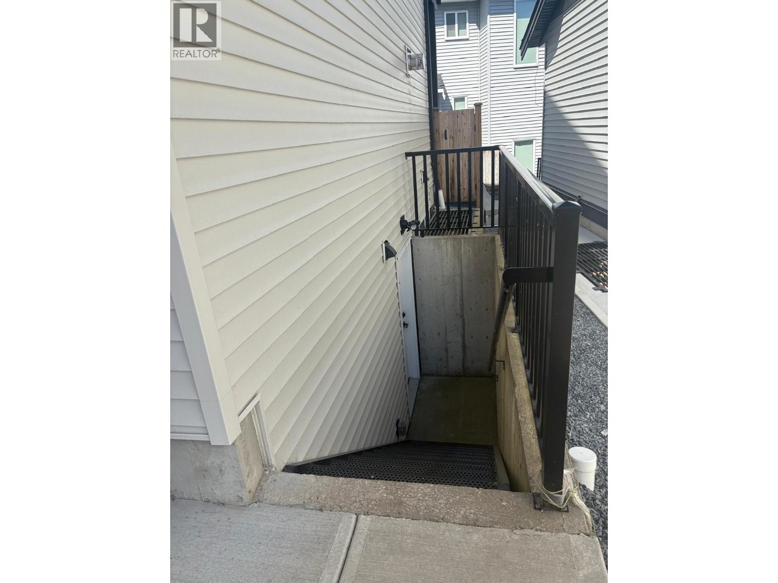 Basement 10539 MCVEETY ST STREET, Maple Ridge — photo 8
