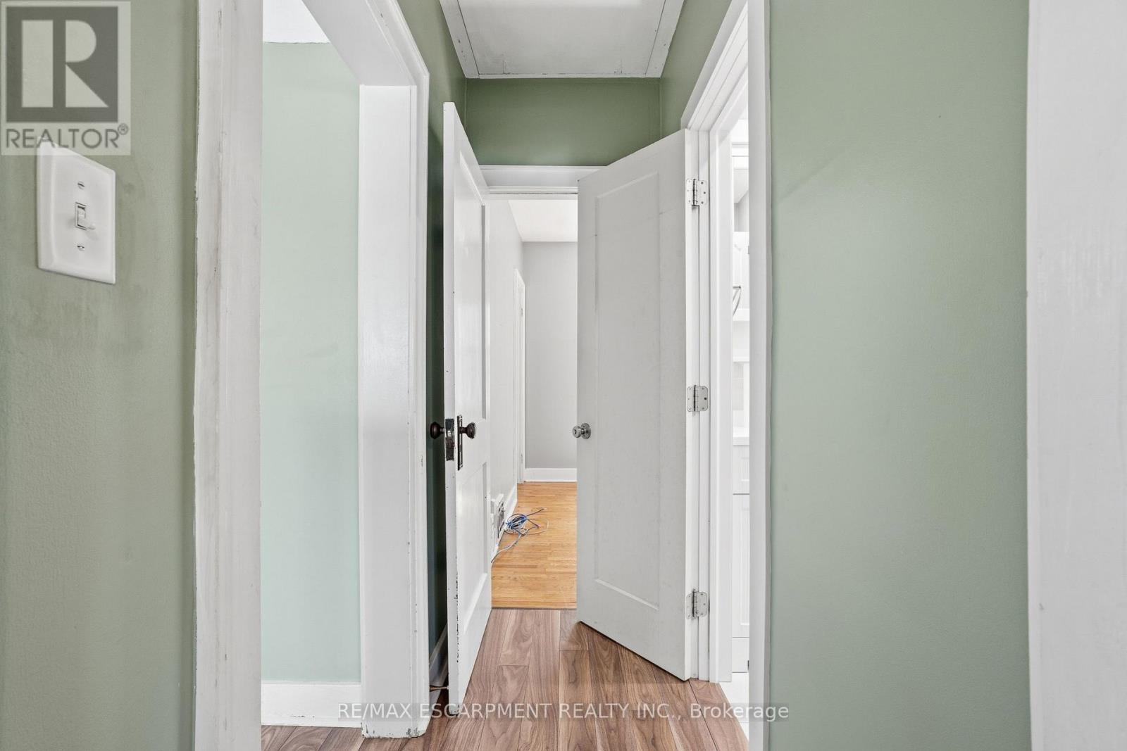 96 PALING AVENUE - 15