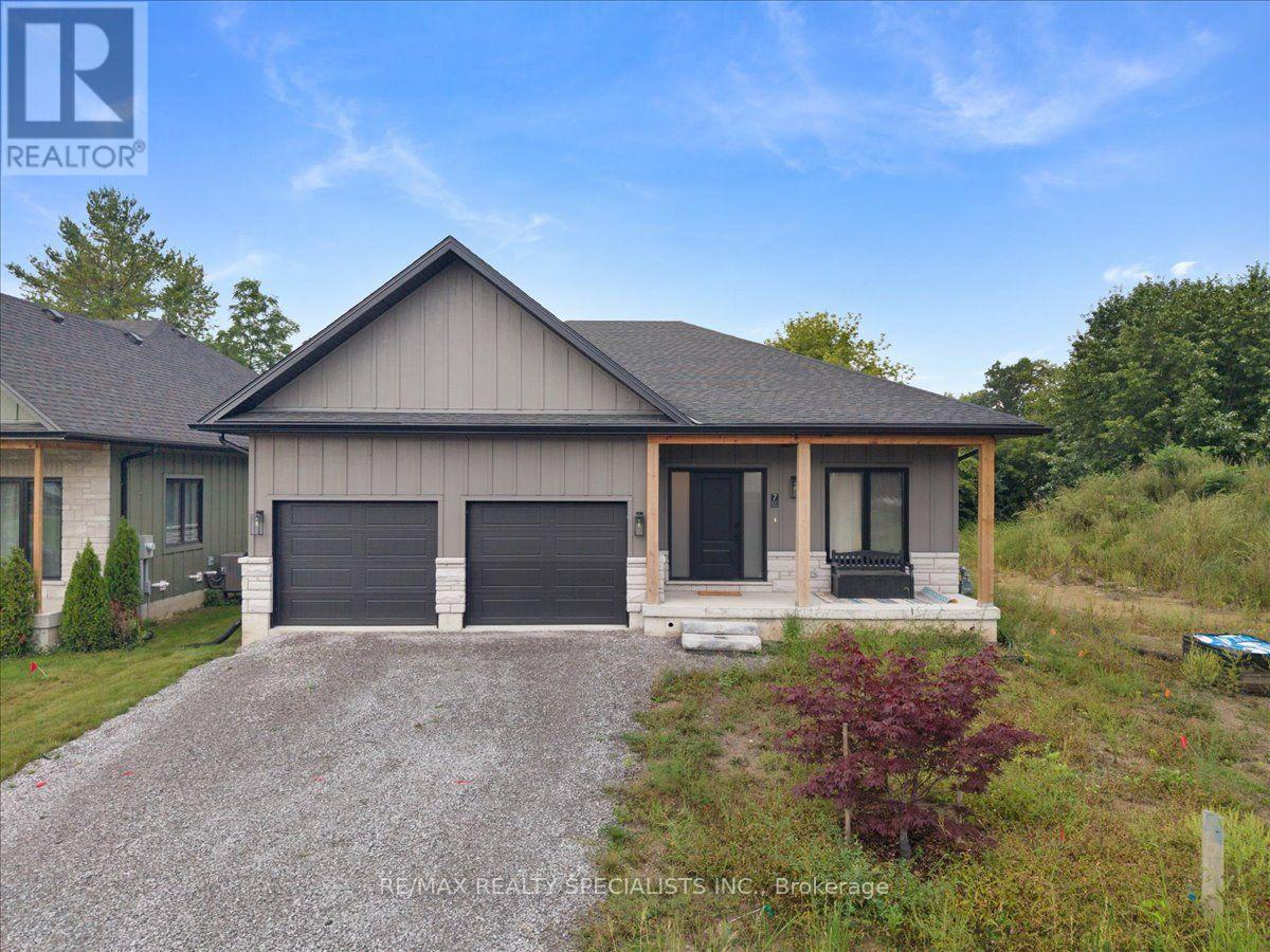 7 SCOTT DRIVE - 2
