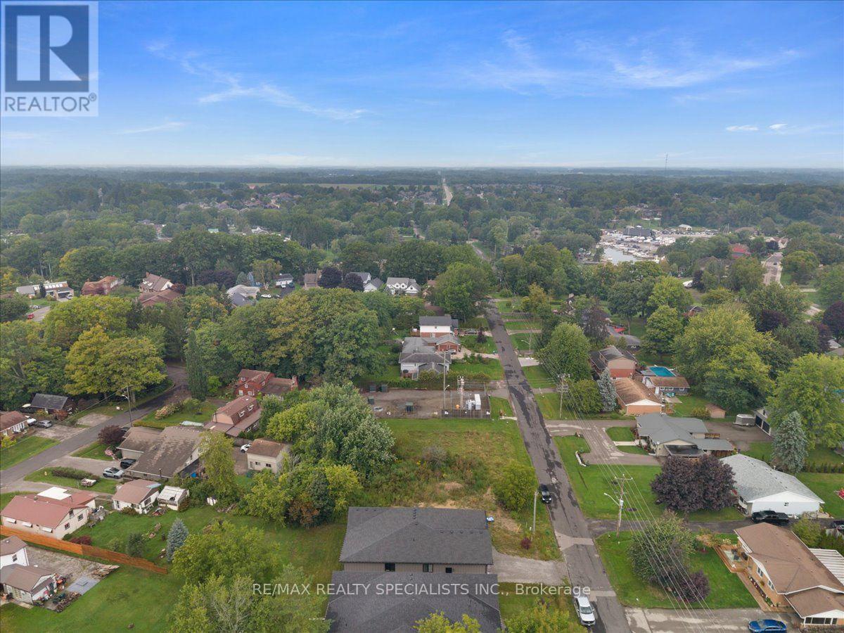 7 SCOTT DRIVE - 45