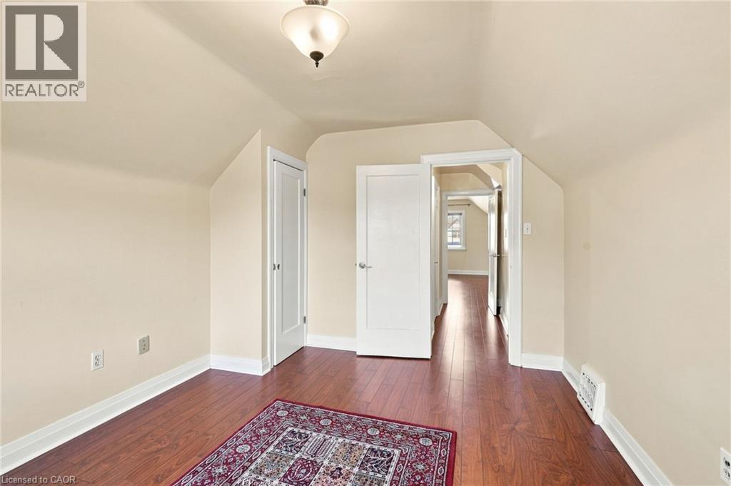 38 GARSIDE Avenue S - 30