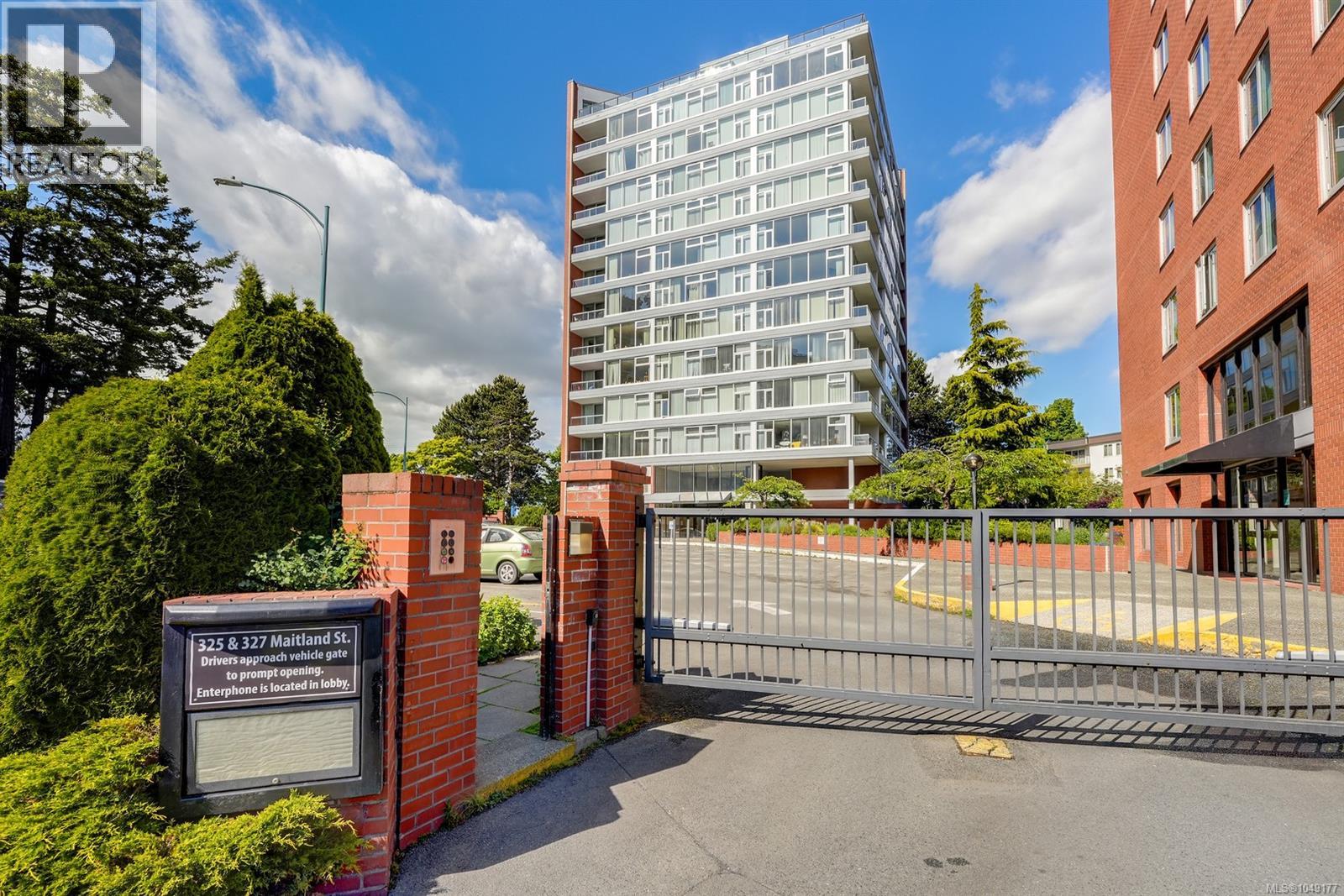 #501 327 Maitland St - 1