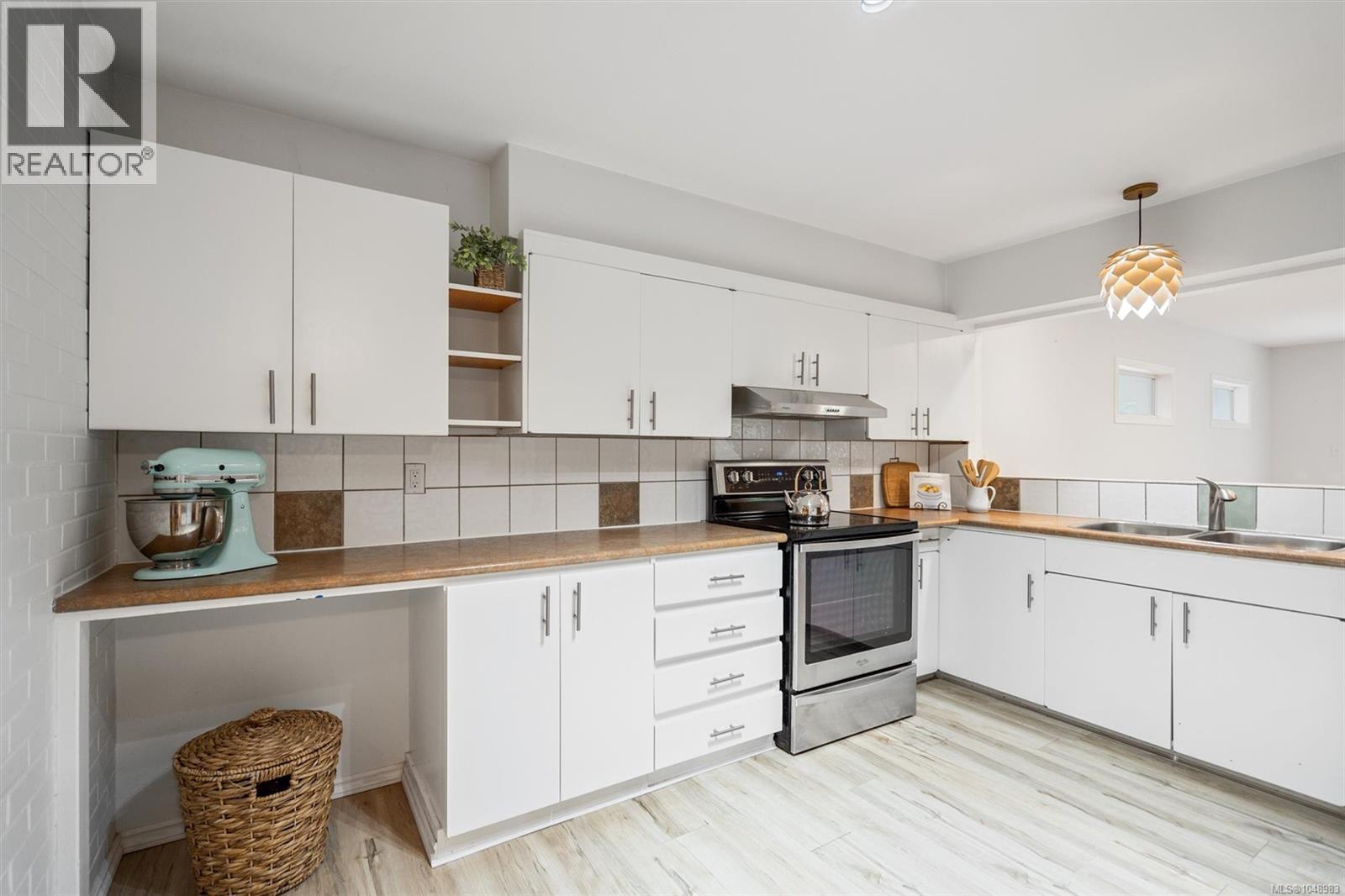 1029 - 1031 Wychbury Ave - Image 28