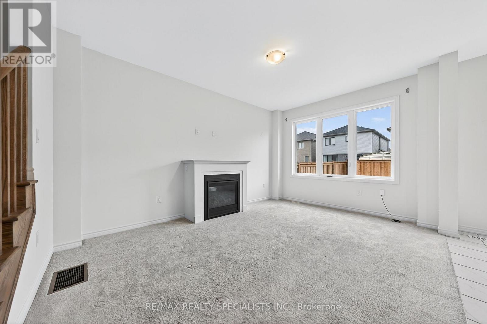 27 HARPIN WAY W - 11