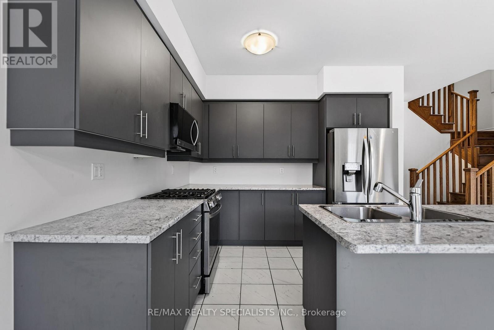 27 HARPIN WAY W - 17