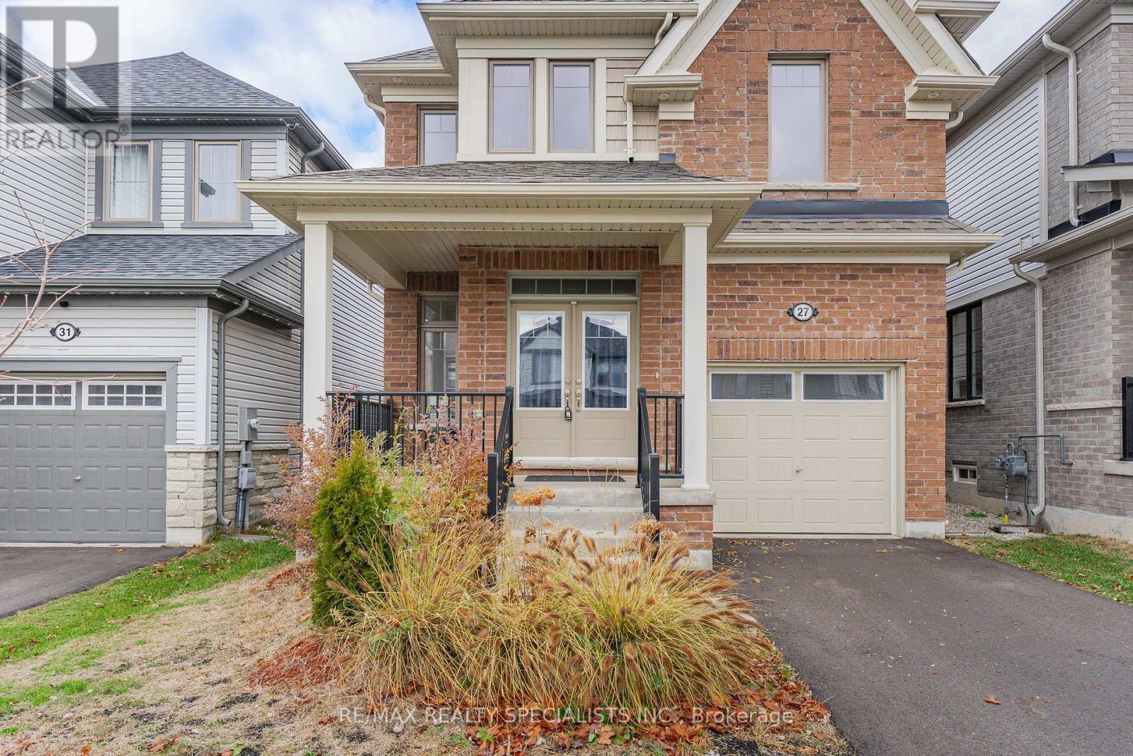 27 HARPIN WAY W, Centre Wellington (Fergus) — photo 4