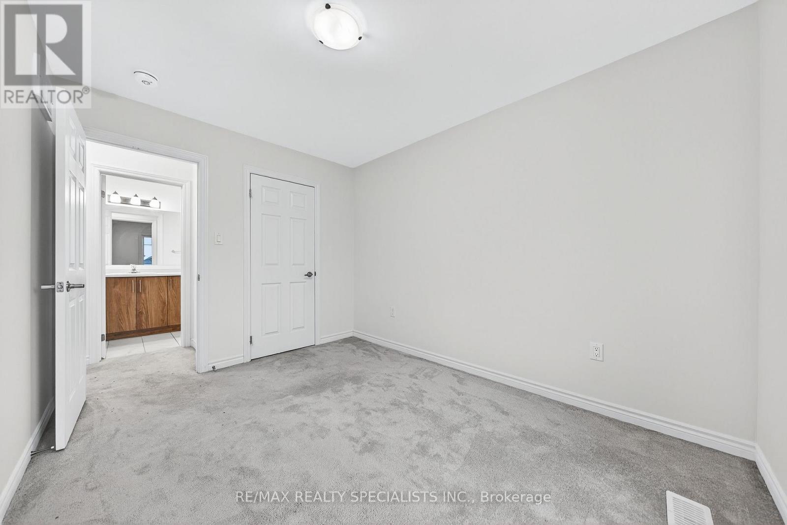 27 HARPIN WAY W - Image 43