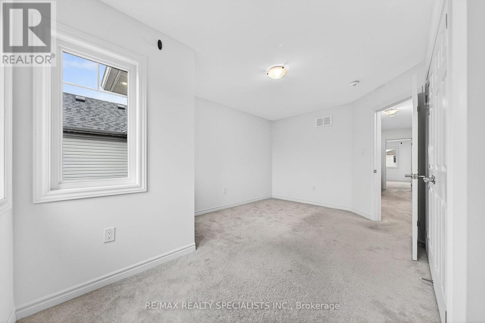 27 HARPIN WAY W - 50
