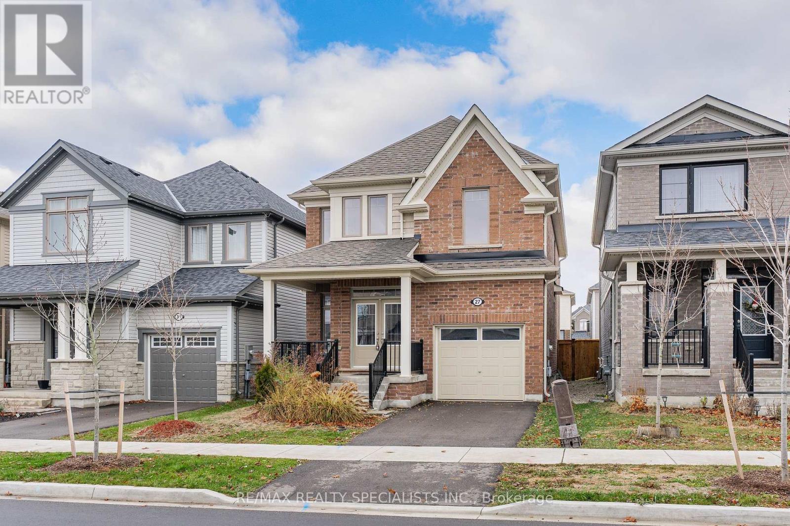 27 HARPIN WAY W - 1