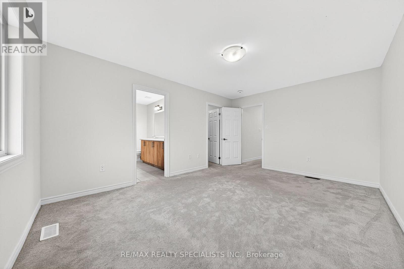 27 HARPIN WAY W - 30