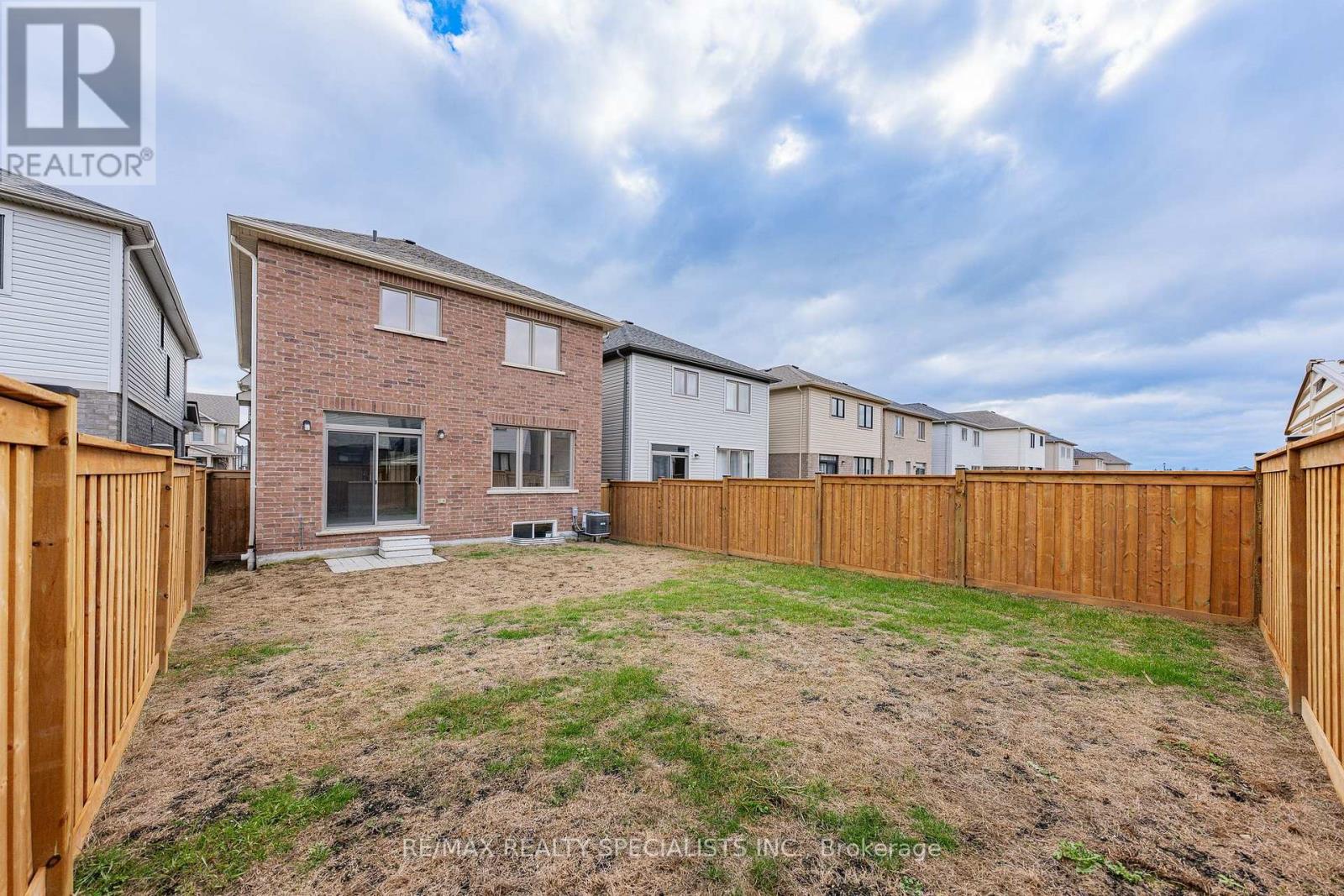 27 HARPIN WAY W - Image 48