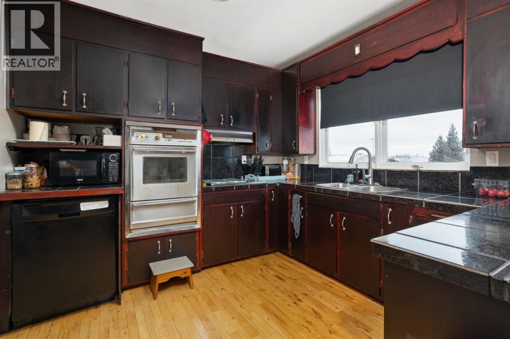 Listing photo – 5402 52 Street, Bashaw