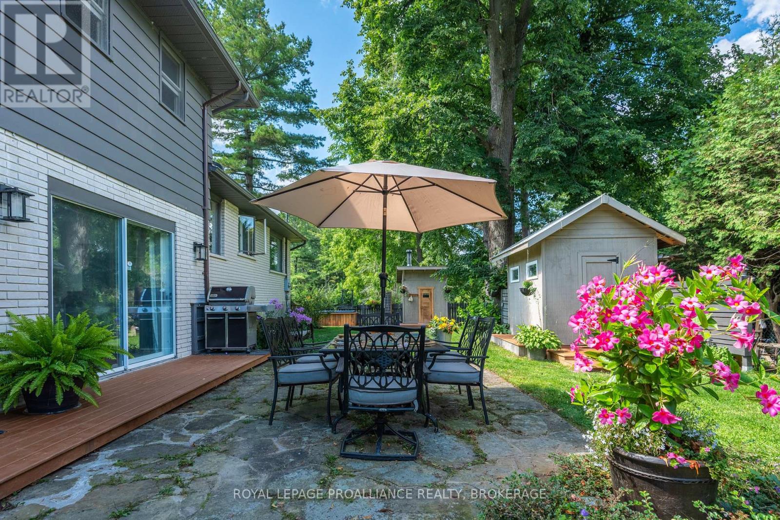 330 ELMWOOD DRIVE, Gananoque — photo 5