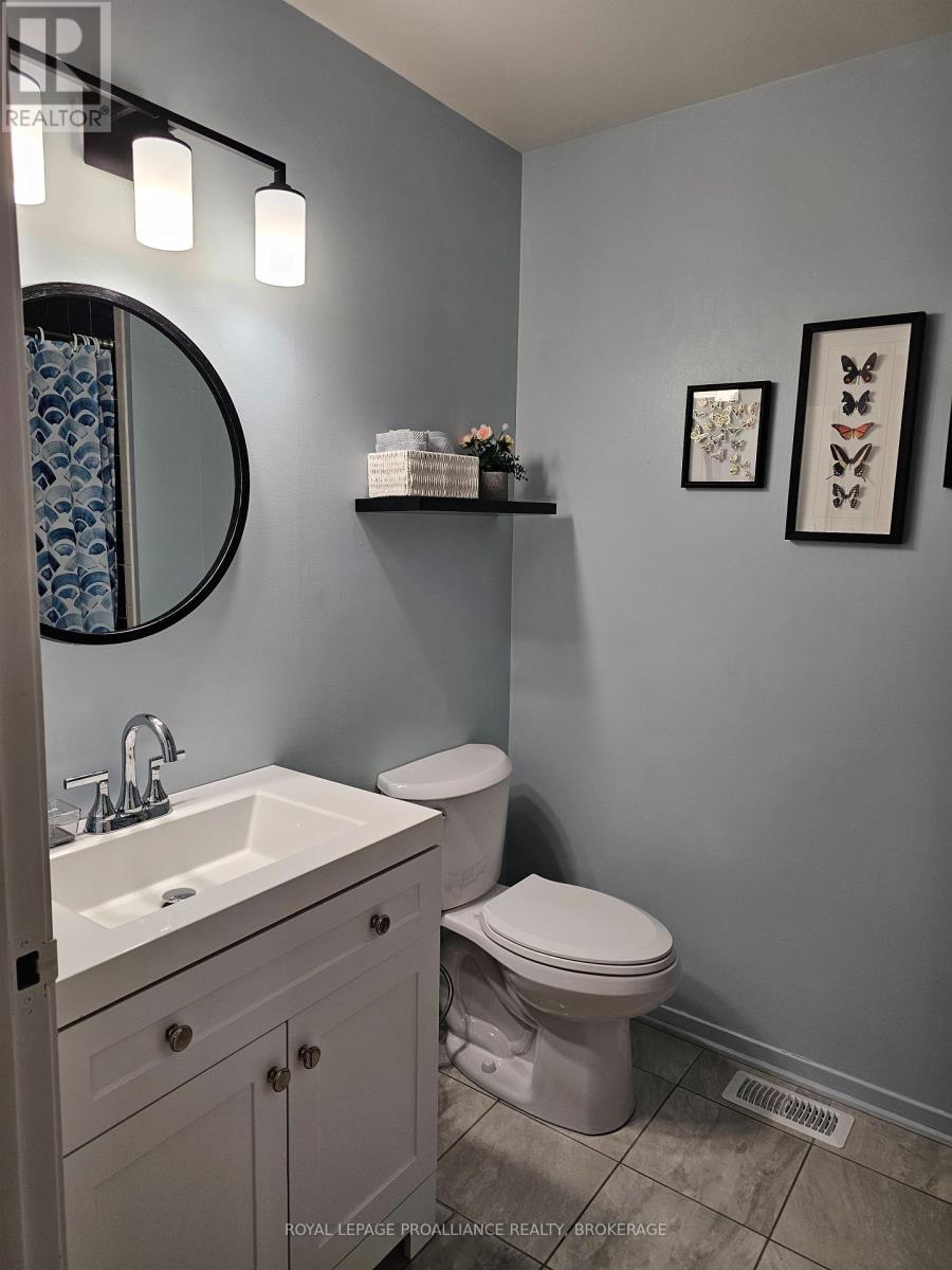 915 WARBURTON CRESCENT - Image 21