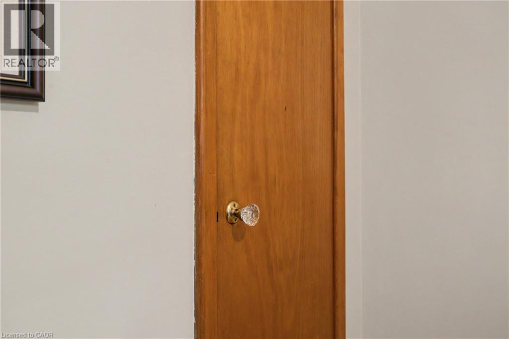 11 MILLER Drive - 24