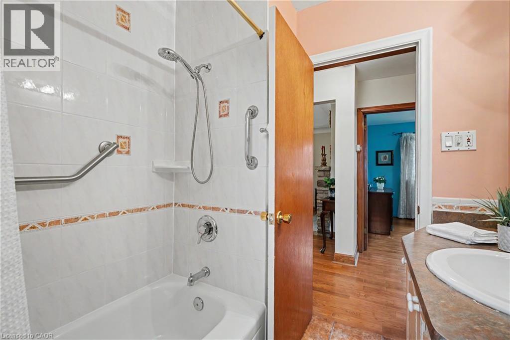 11 MILLER Drive - 26