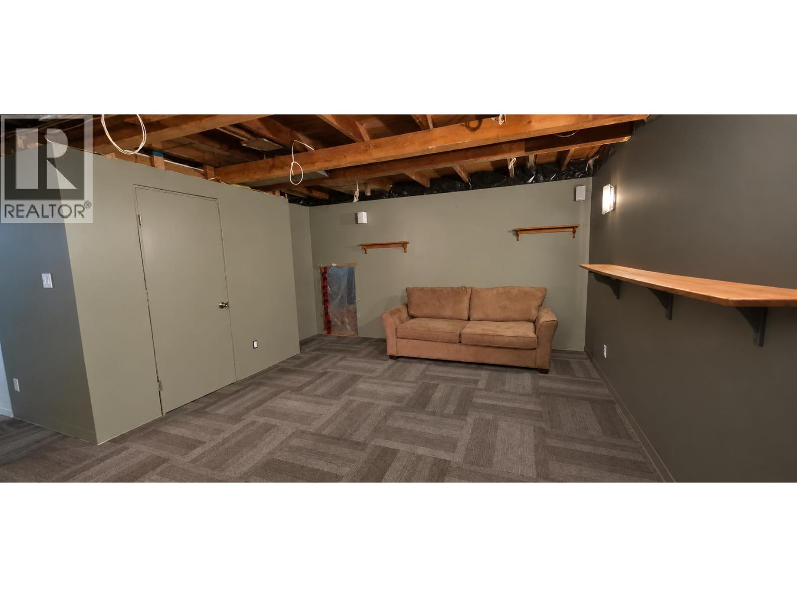 Photo 9 of 9 — 1710 6TH AVENUE · Prince George, BC