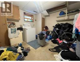Laundry room - 1020 1 Street W, Kindersley, SK S0L1S0 Photo 15