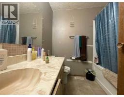 Bedroom - 1020 1 Street W, Kindersley, SK S0L1S0 Photo 9