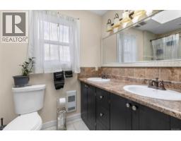 661 Marlisa Pl, Langford, BC V9B4Y8 Photo 20
