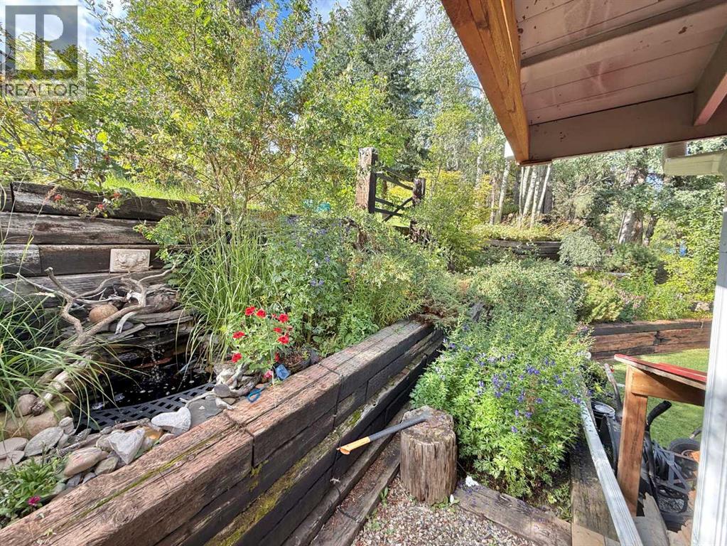 5002 50 Street - 49