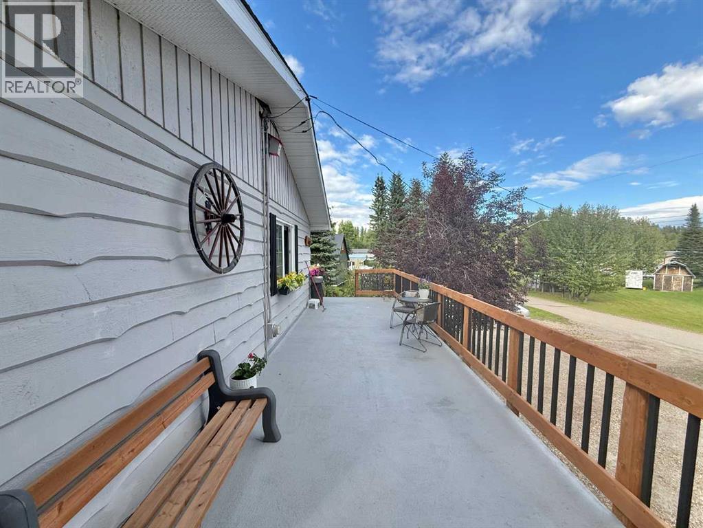 5002 50 Street - 13