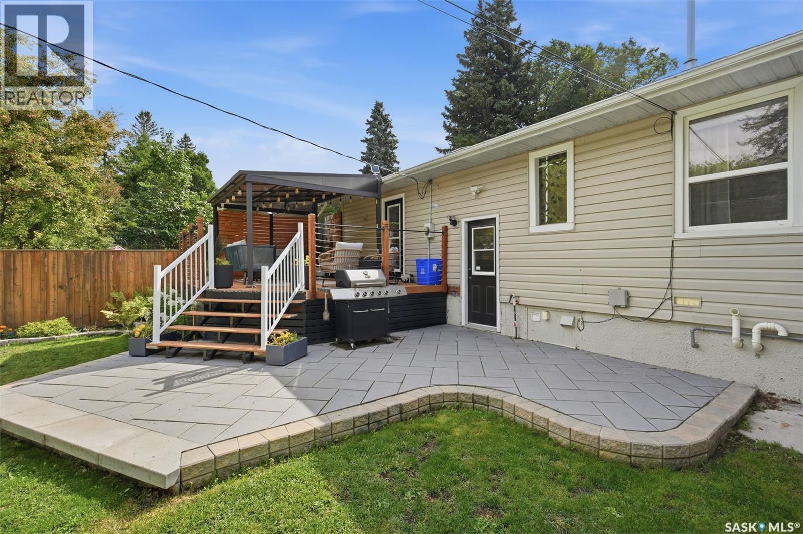 717 Taylor STREET E - 30