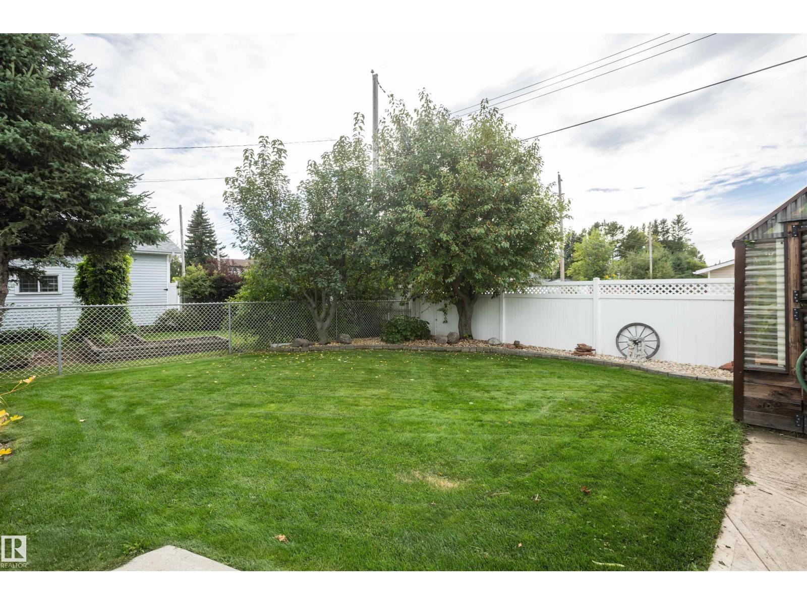 5706 43 street - 38