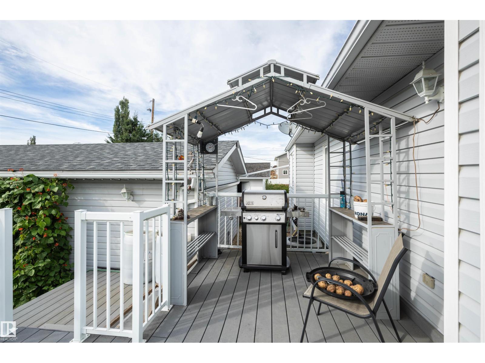 5706 43 street - 44