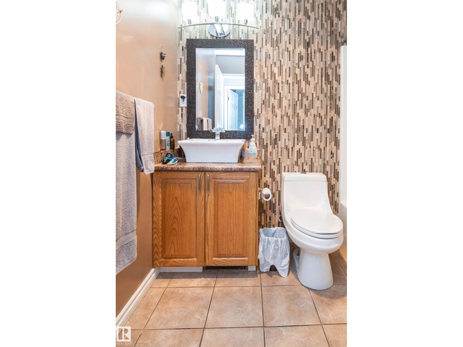 5706 43 street - 31