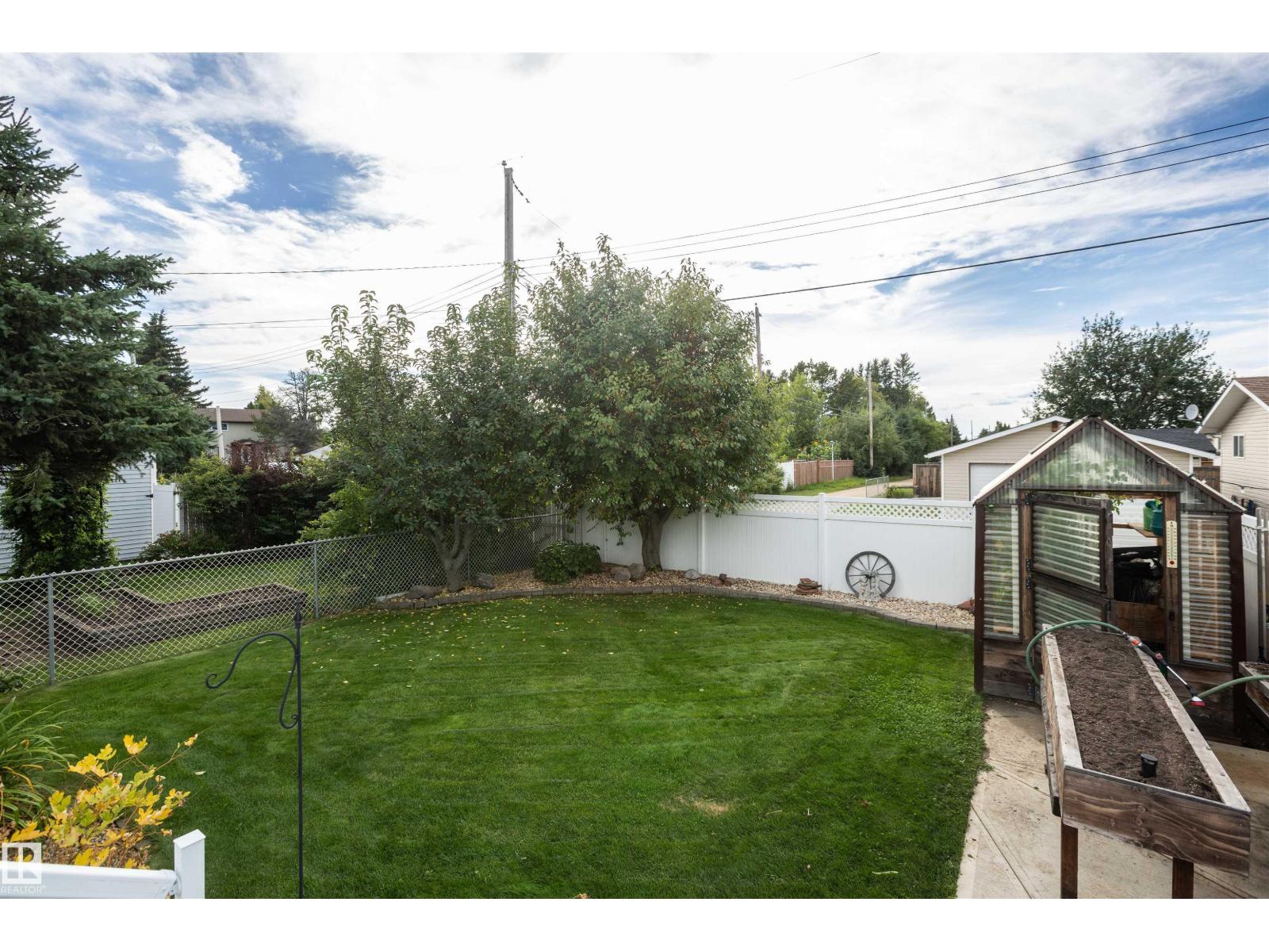 5706 43 street - 42