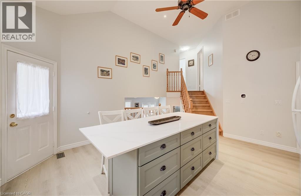245 FERN Crescent - Image 13