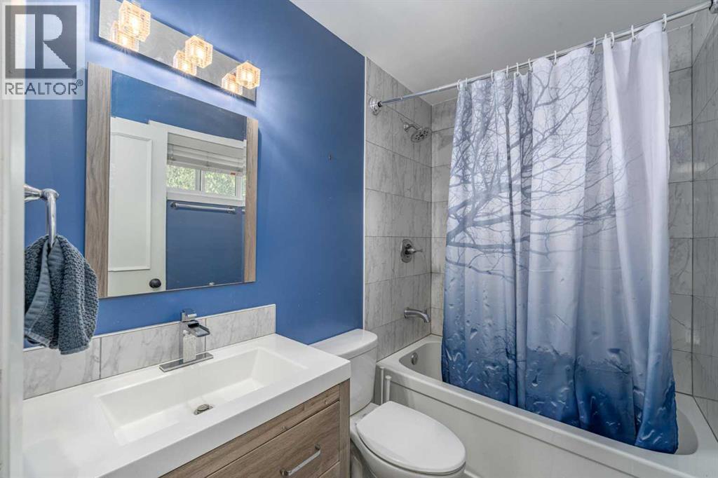 135 Sandarac Place NW - 21