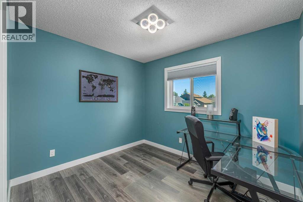 135 Sandarac Place NW - 19