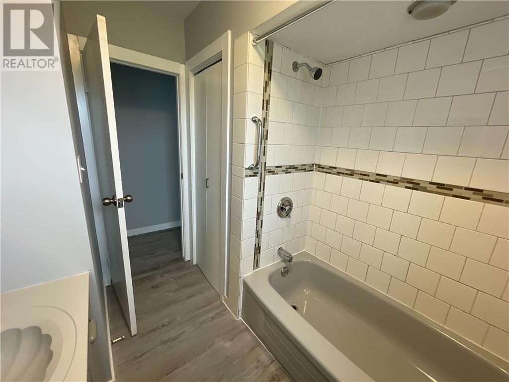 2722 Main Street Unit# 4, Blezard Valley — photo 7