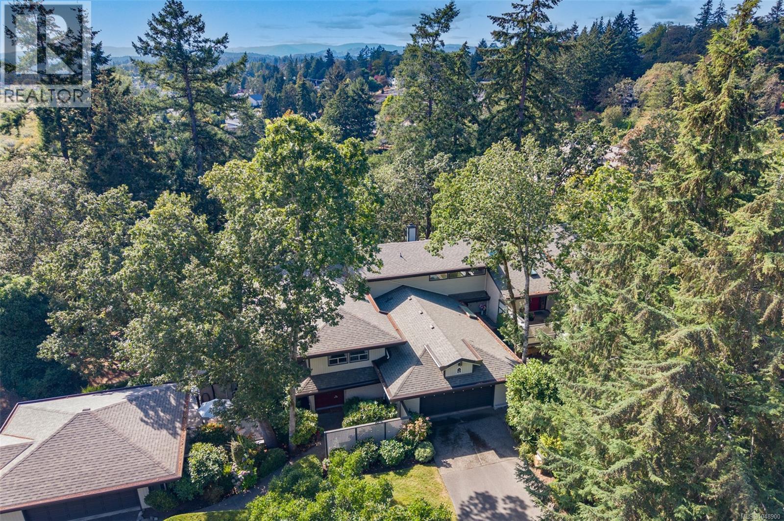 #6 909 Carolwood Dr - 52
