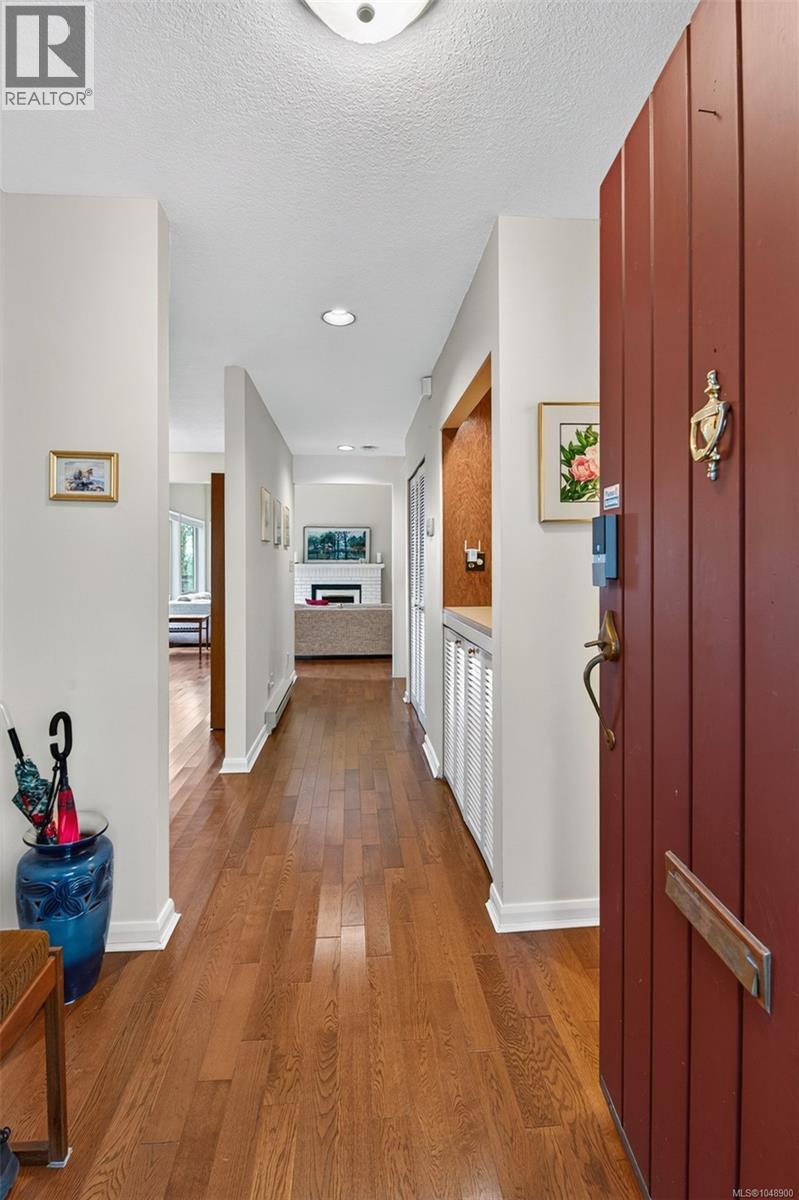 #6 909 Carolwood Dr - 8