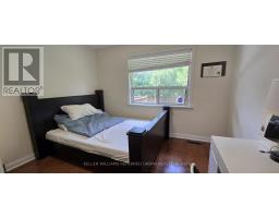 Main - 49 Halkin Crescent, Toronto, ON M4A1M8 Photo 18