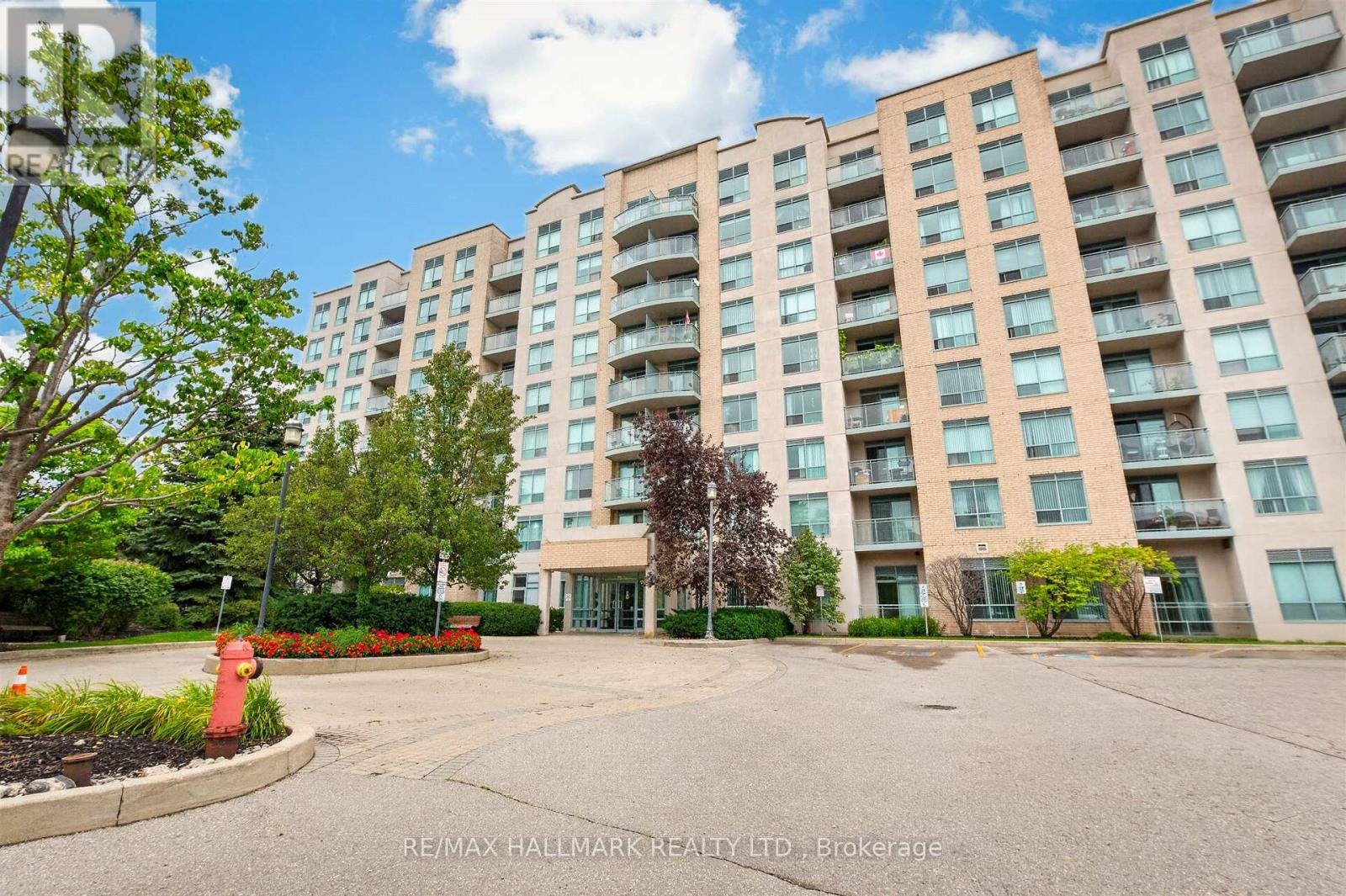 #702 51 BAFFIN COURT - 3