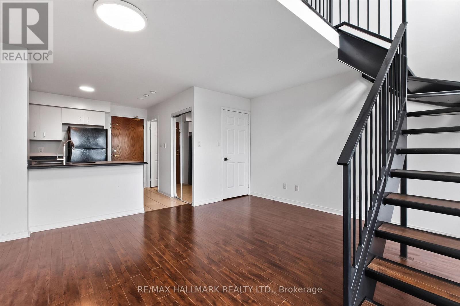 #702 51 BAFFIN COURT - 12