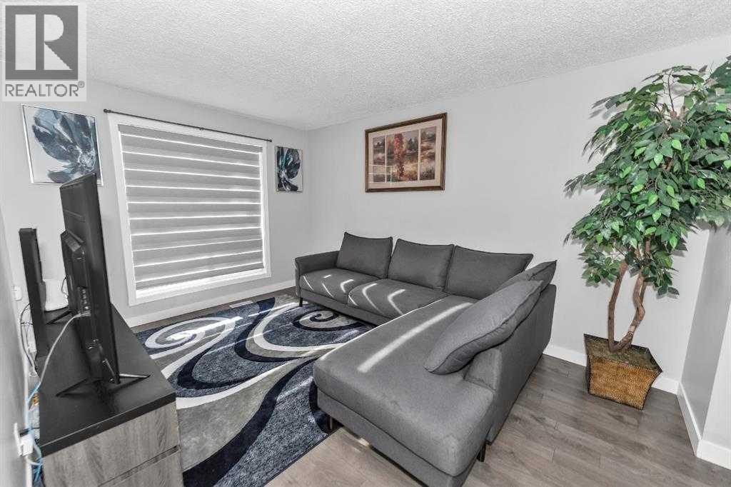 #151 6915 Ranchview Drive NW - 3